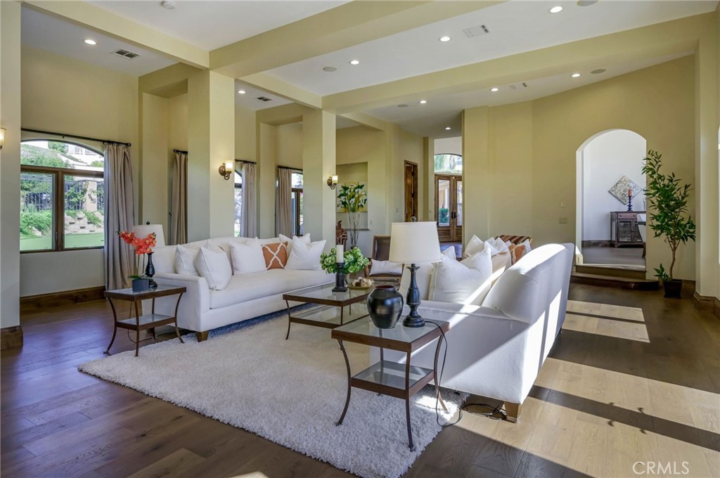 16186 PETERSON Drive