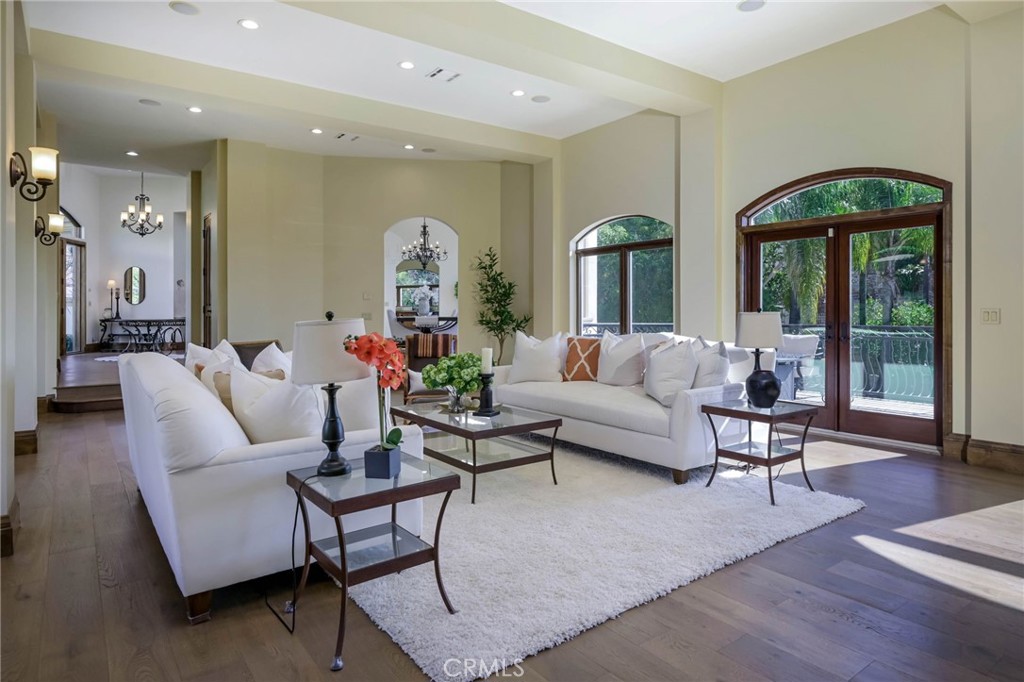 16186 PETERSON Drive