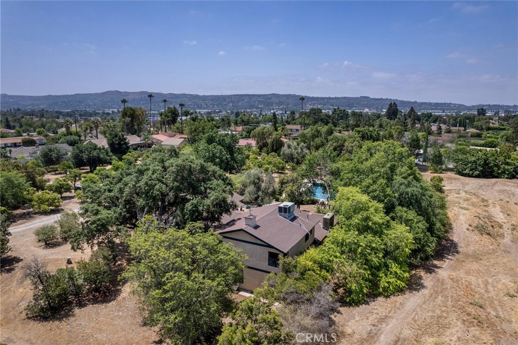 5729 Grandview Avenue