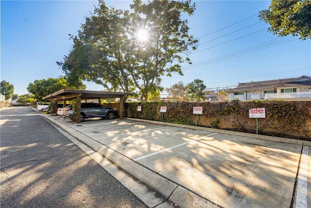 2542 W MacArthur Boulevard 143