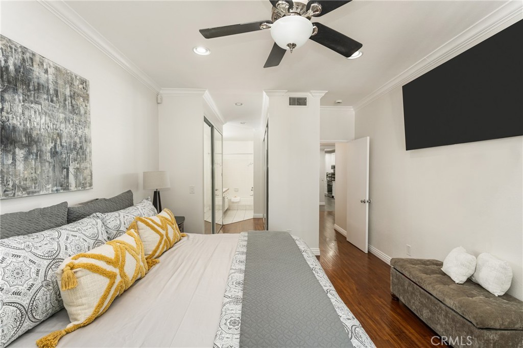 2542 W MacArthur Boulevard 143