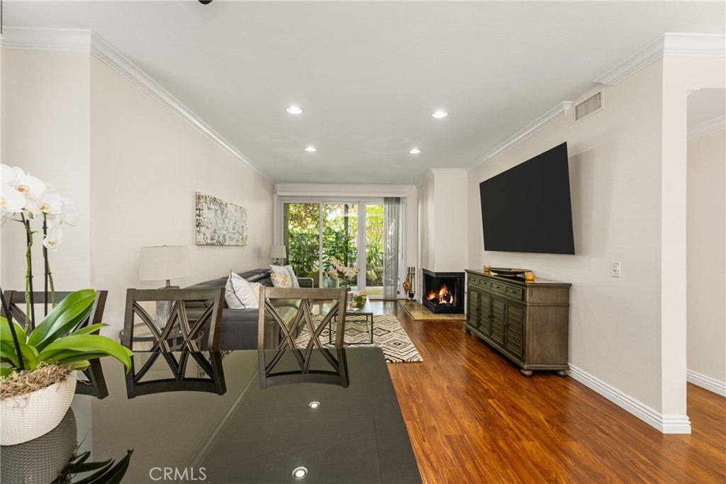 2542 W MacArthur Boulevard 143