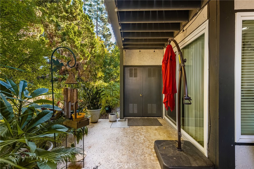 2542 W MacArthur Boulevard 143