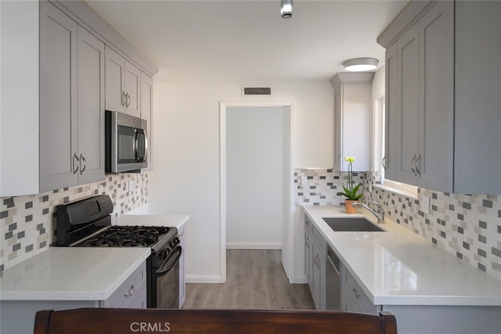 17451 Newland