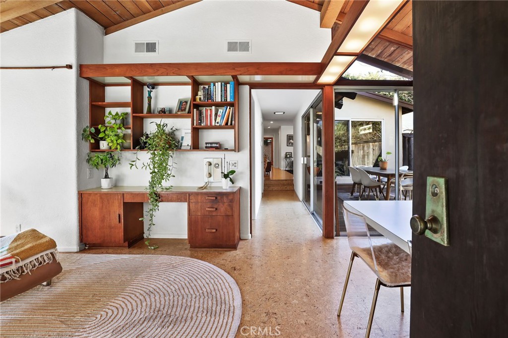 4123 North Virginia Road