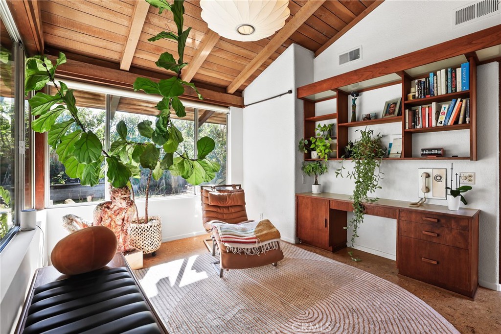 4123 North Virginia Road