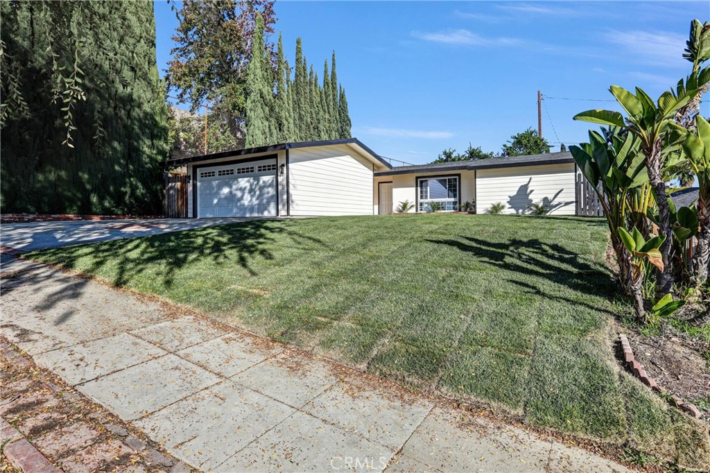 1320 1320 Hastings Ranch Drive