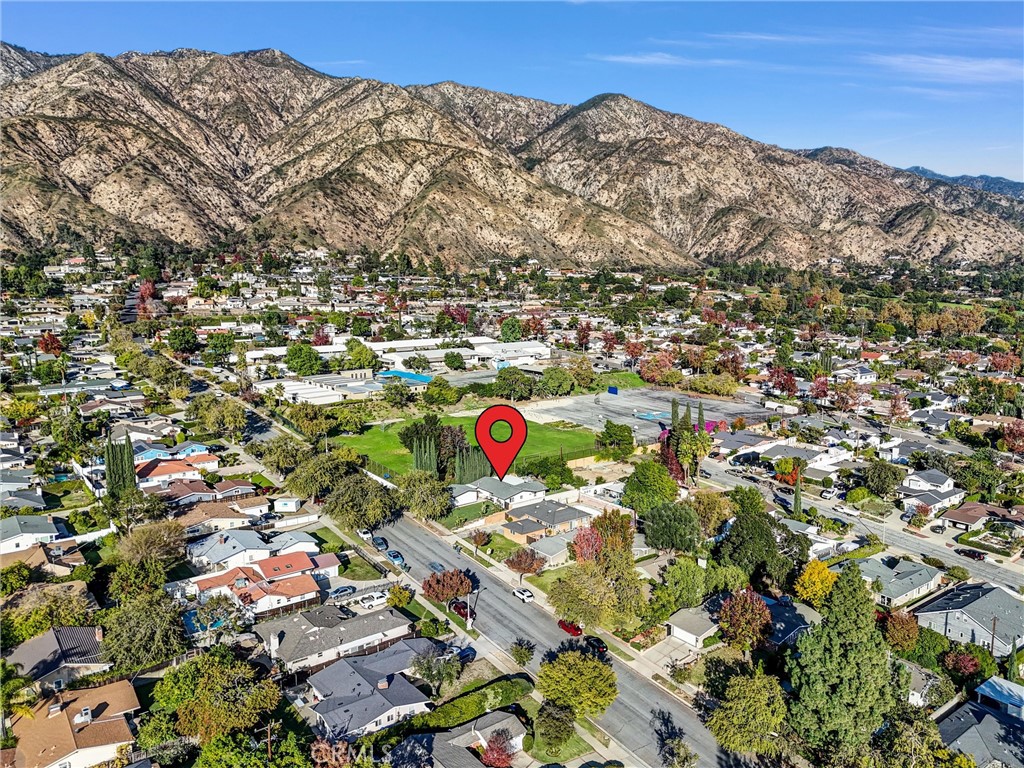 1320 1320 Hastings Ranch Drive