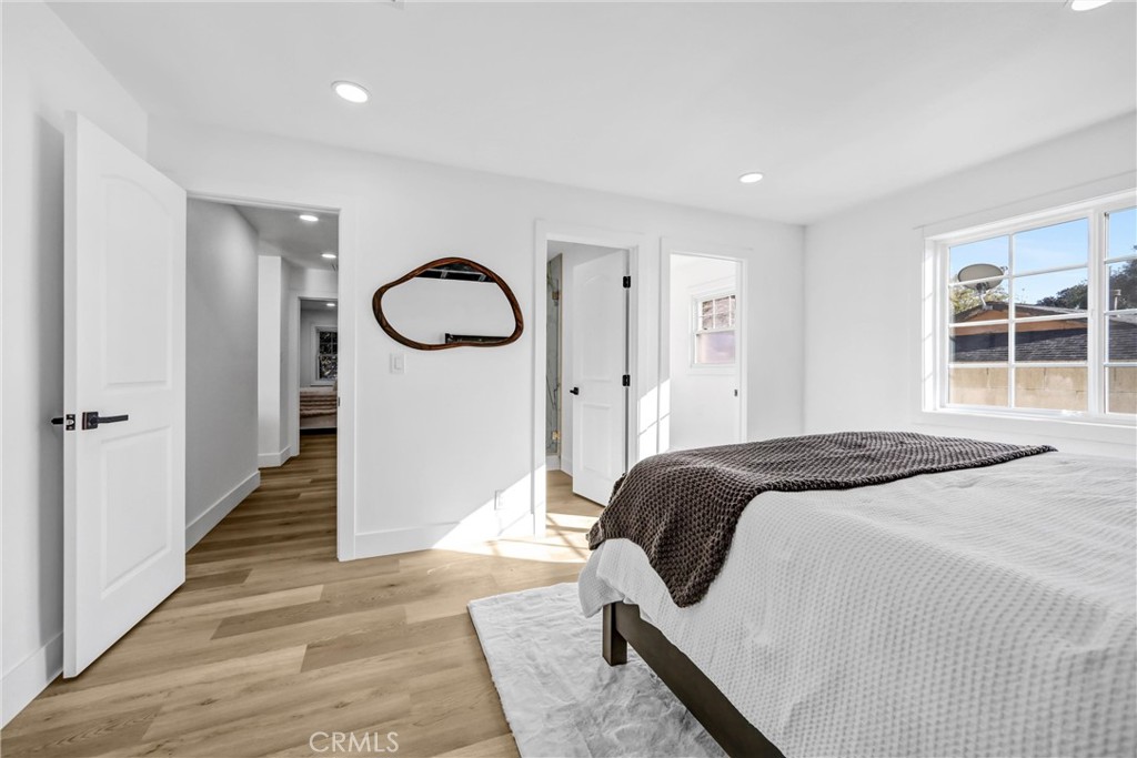 1320 1320 Hastings Ranch Drive