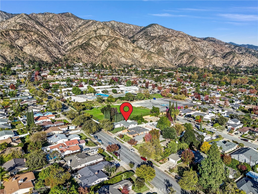 1320 1320 Hastings Ranch Drive