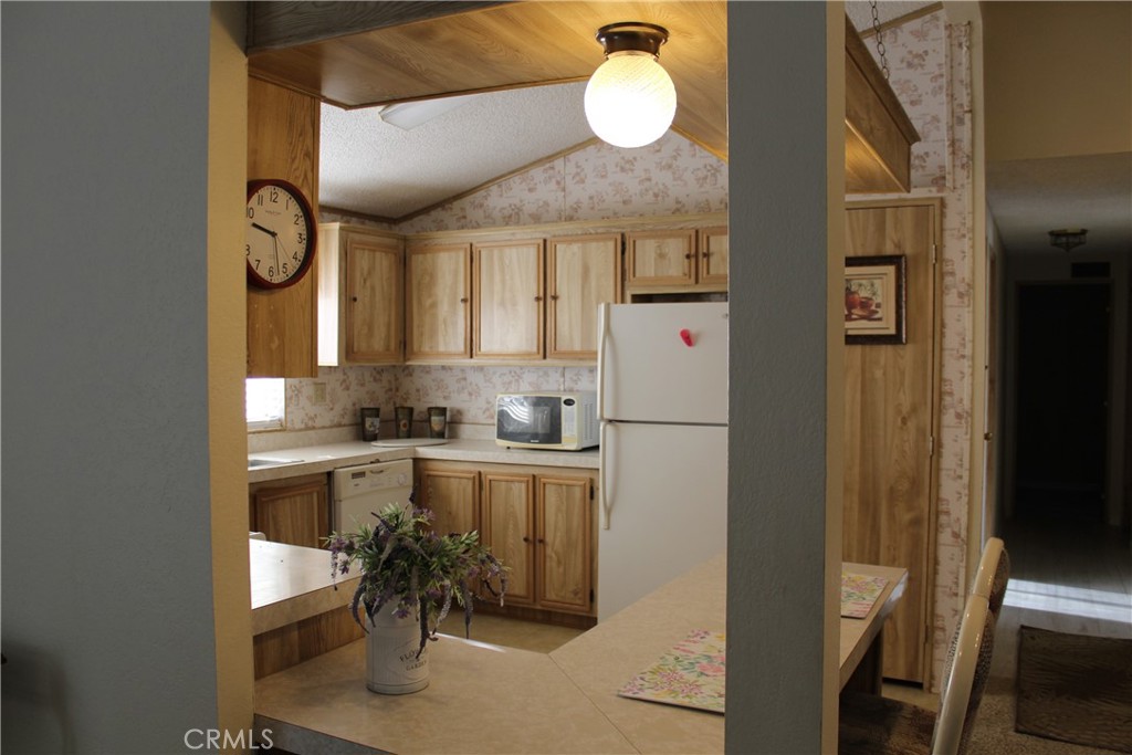 7434 Oneida Trail