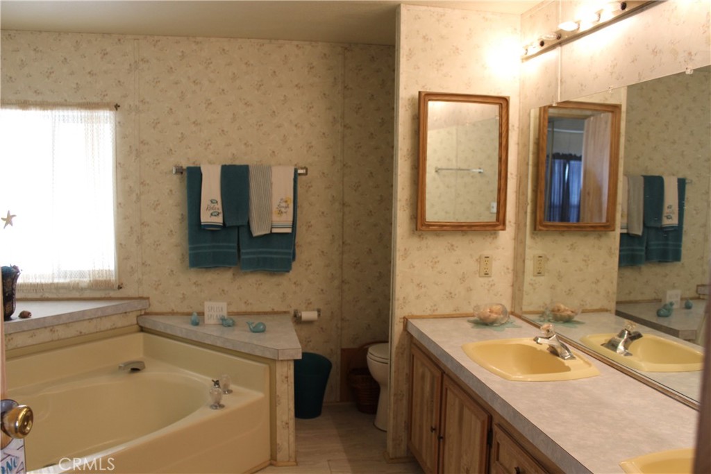 7434 Oneida Trail