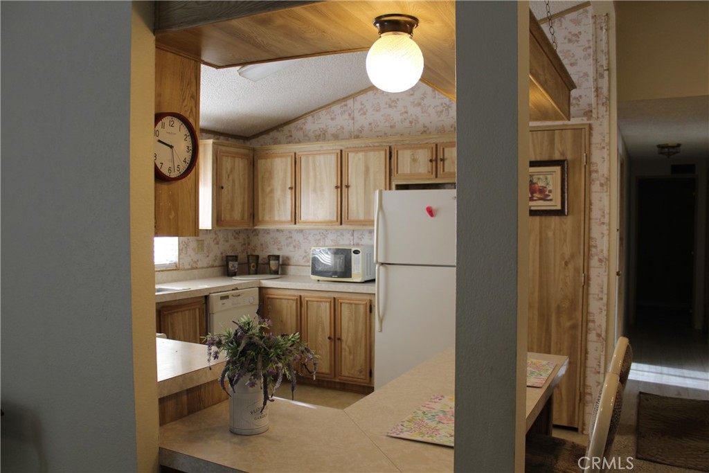 7434 Oneida Trail