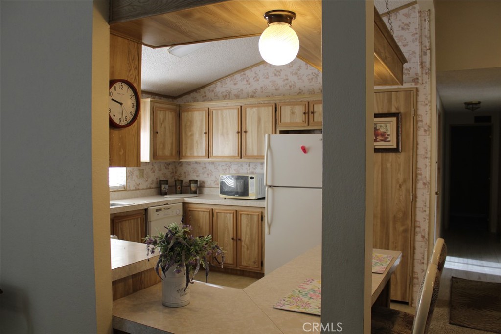 7434 Oneida Trail