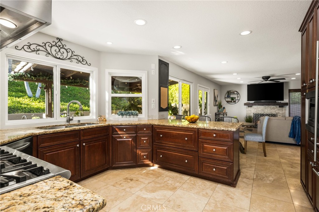 21075 Ridge Park Drive