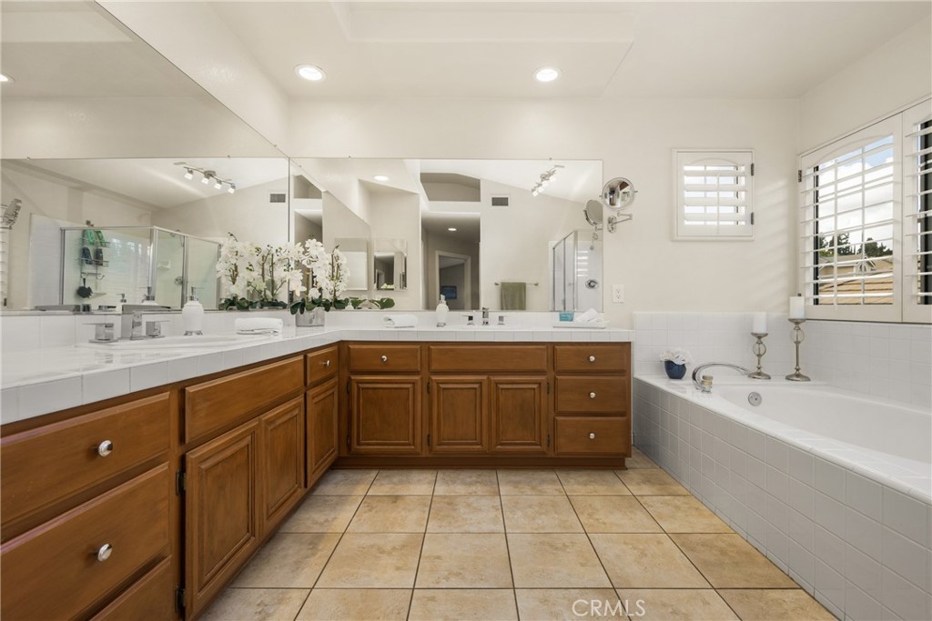 6350 Tiburon Terrace