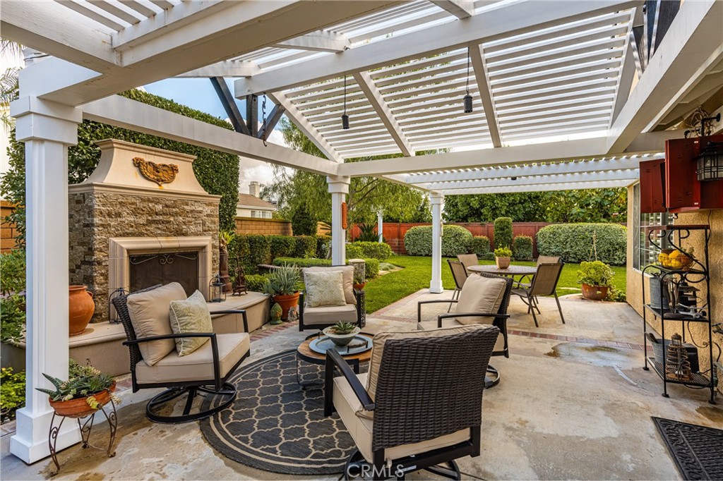 6350 Tiburon Terrace