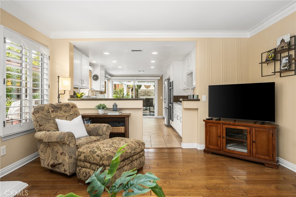 6350 Tiburon Terrace