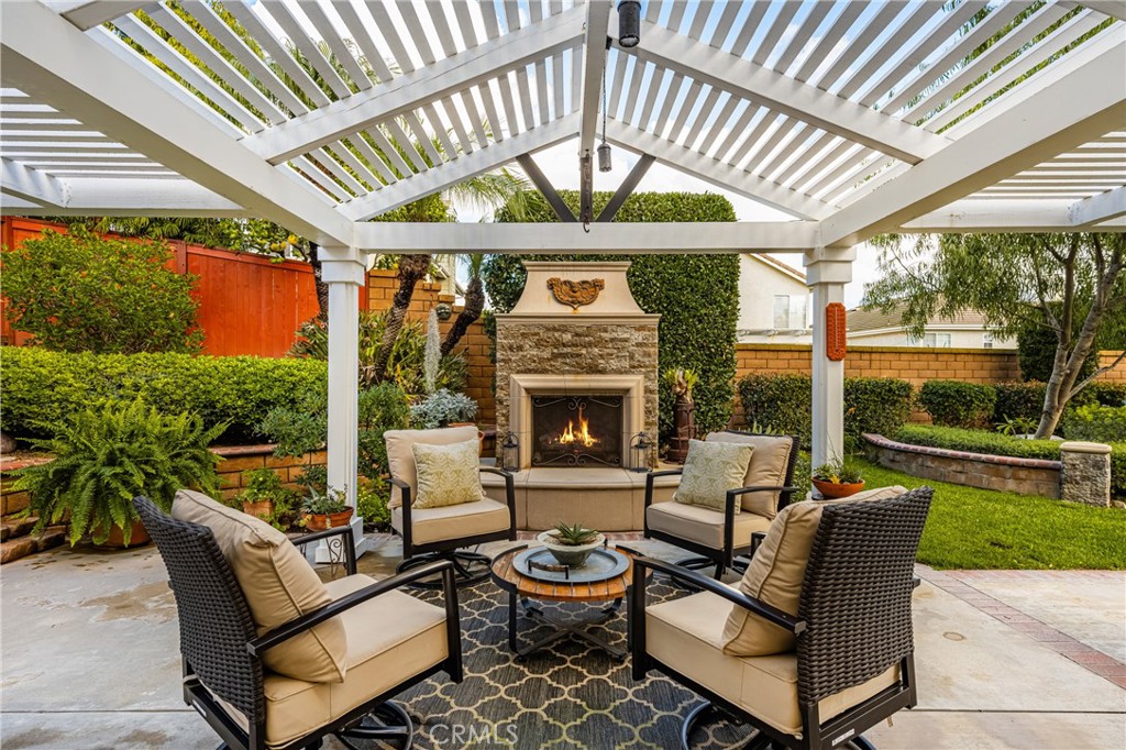 6350 Tiburon Terrace