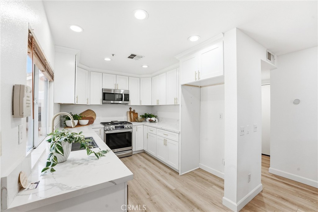 19618 Jill Court 19618