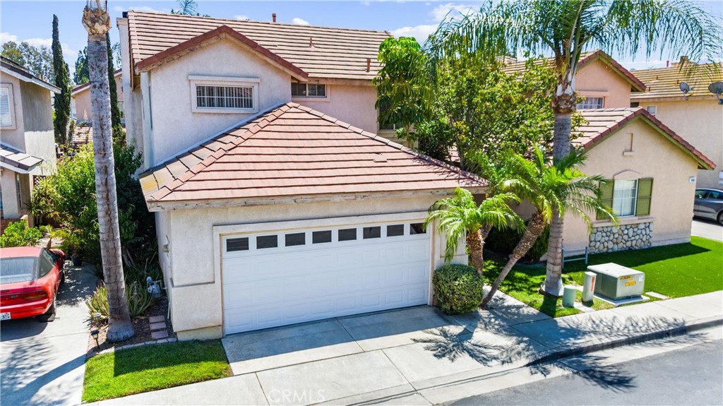 861 Shade Tree Way