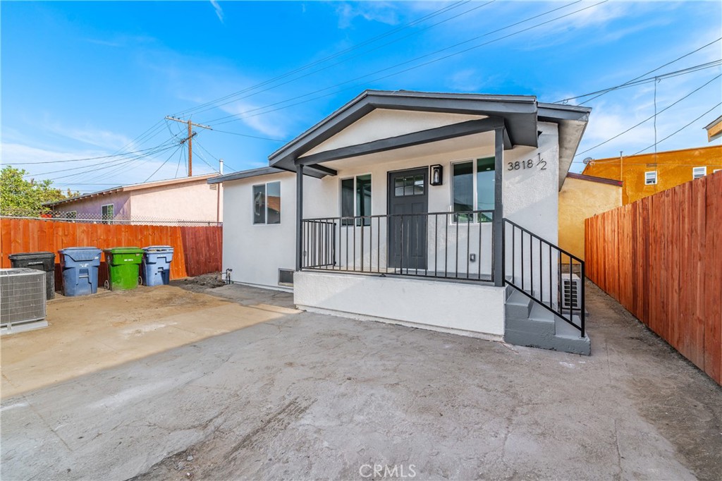3818 Crawford