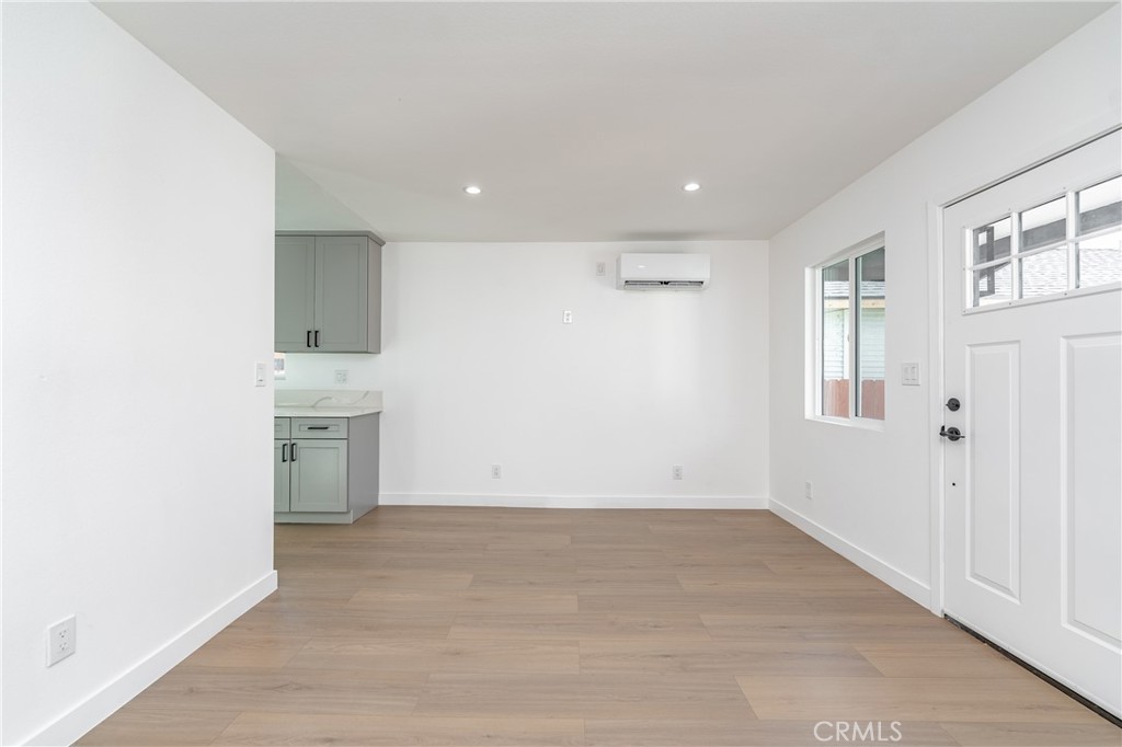 3818 Crawford