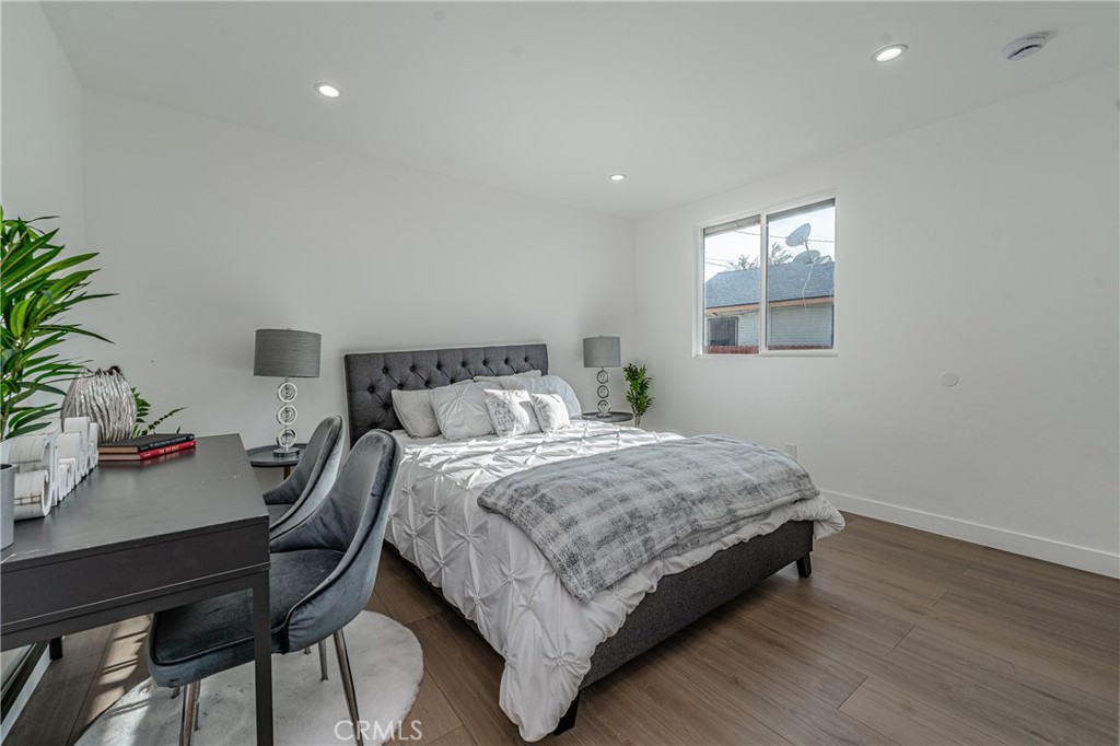 3818 Crawford