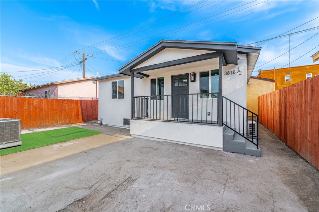 3818 Crawford