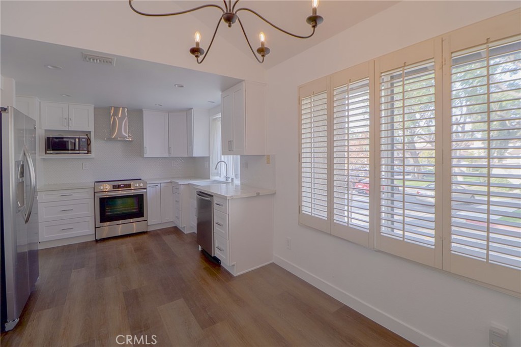 1 Mountain Shadows Place