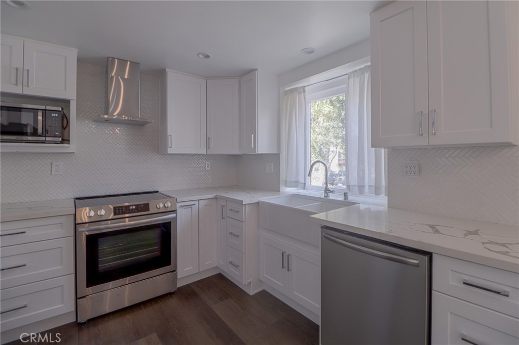 1 Mountain Shadows Place