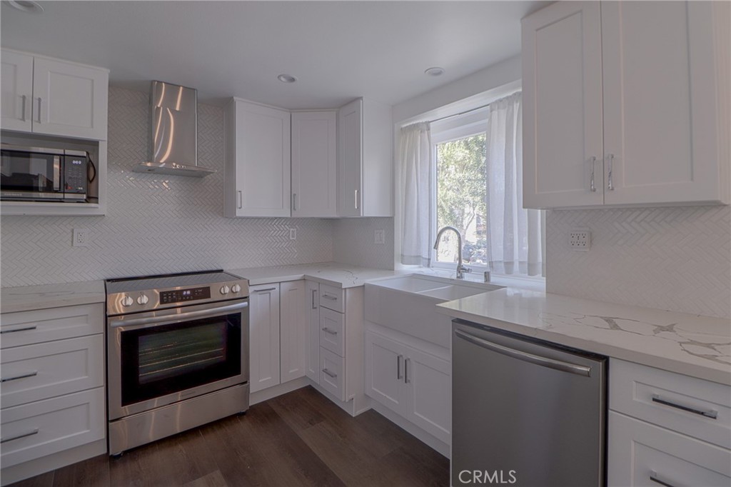 1 Mountain Shadows Place