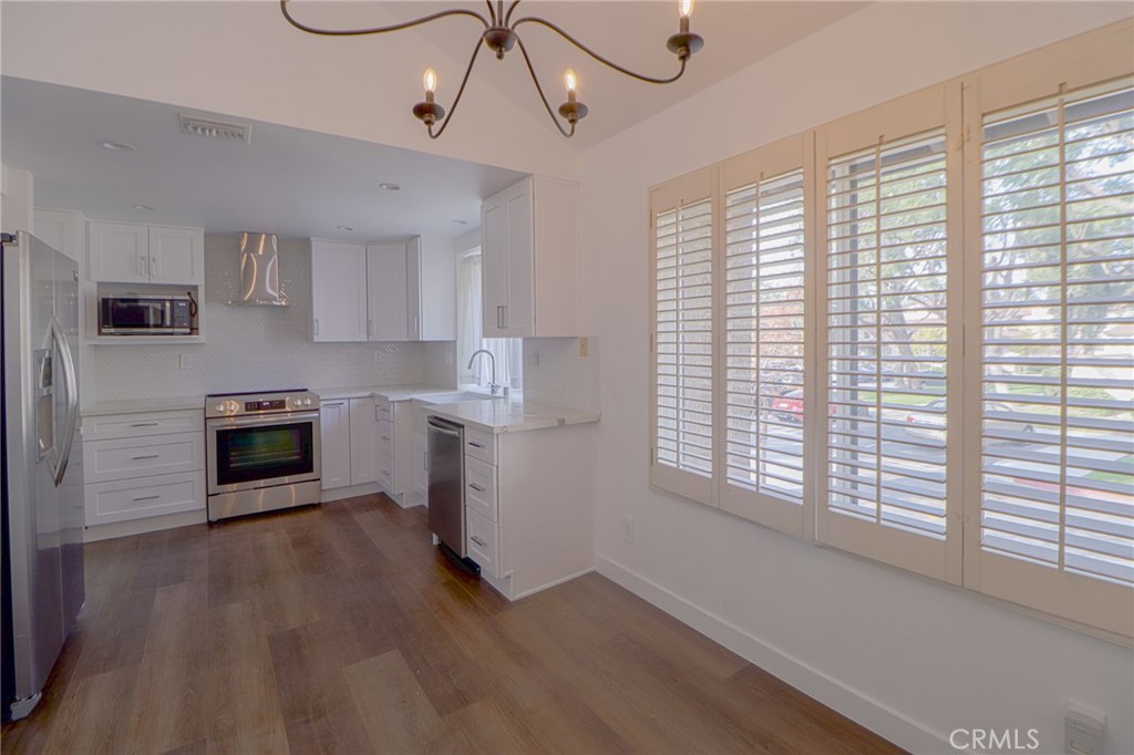 1 Mountain Shadows Place