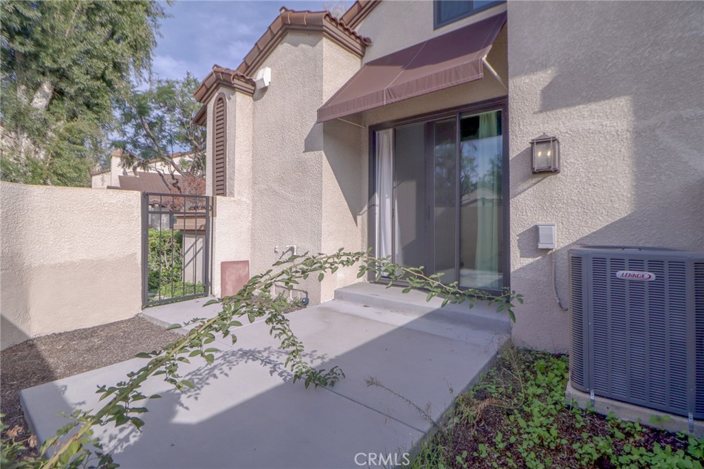 1 Mountain Shadows Place