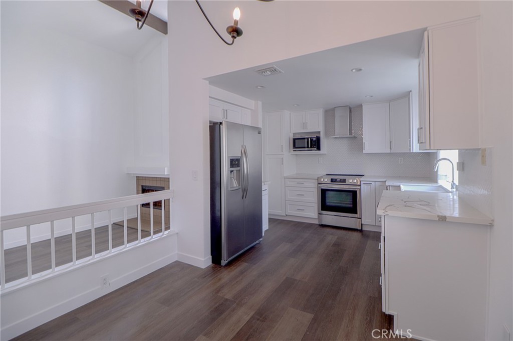 1 Mountain Shadows Place