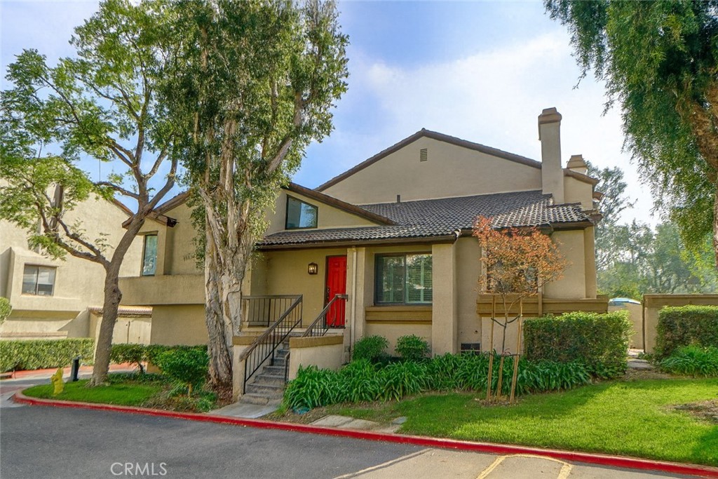 1 Mountain Shadows Place