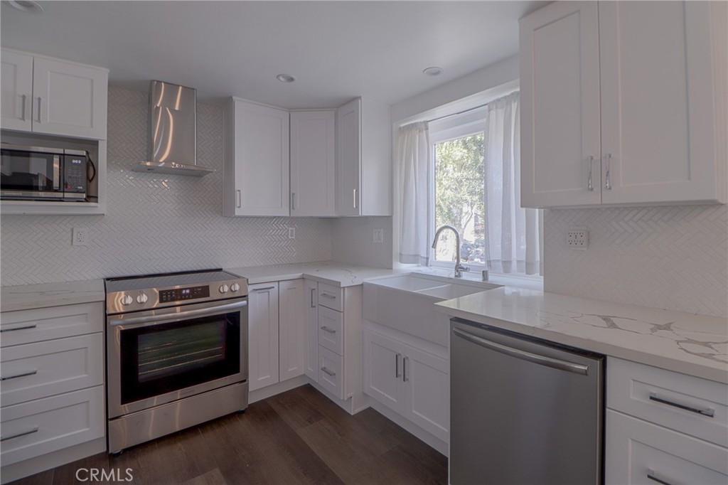 1 Mountain Shadows Place