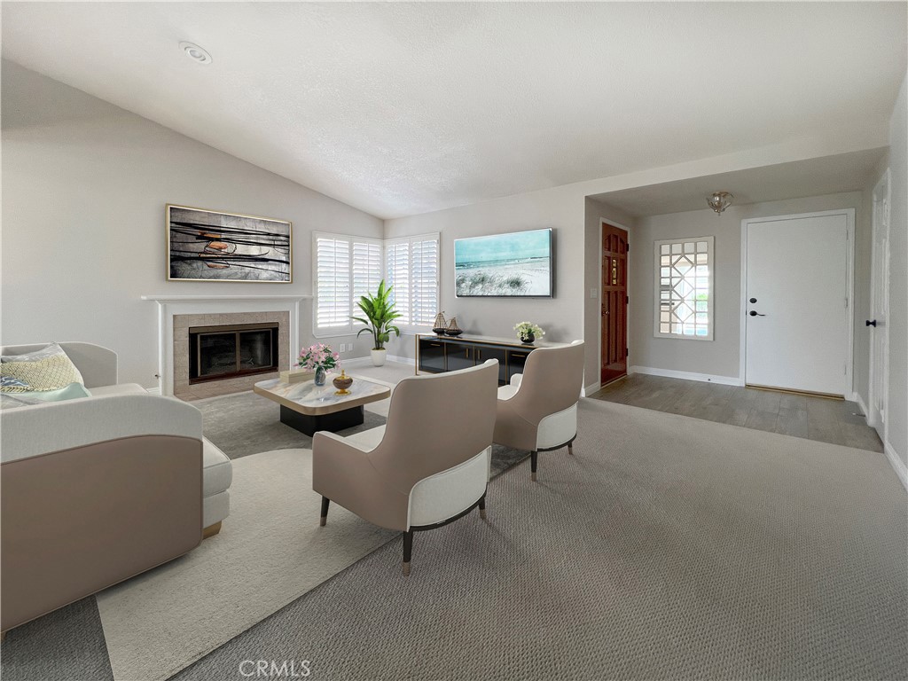 21520 Via La Naranja