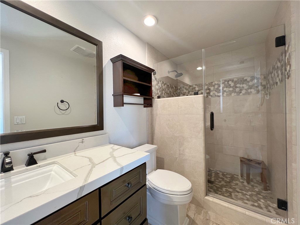 21520 Via La Naranja