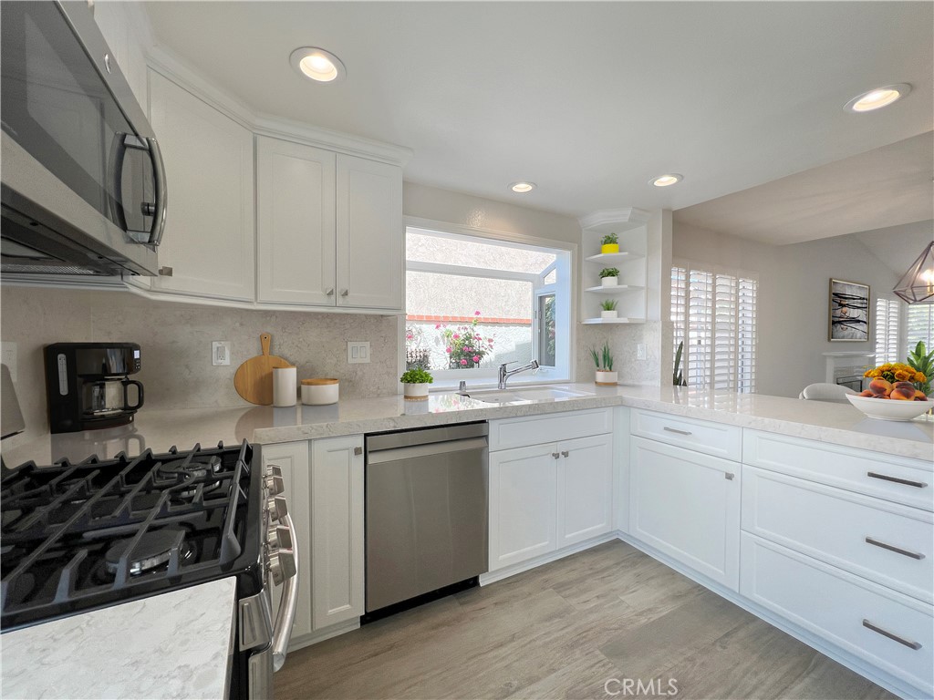 21520 Via La Naranja