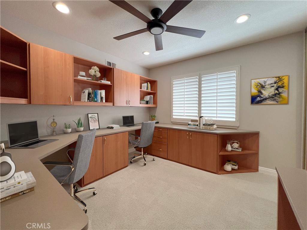 21520 Via La Naranja