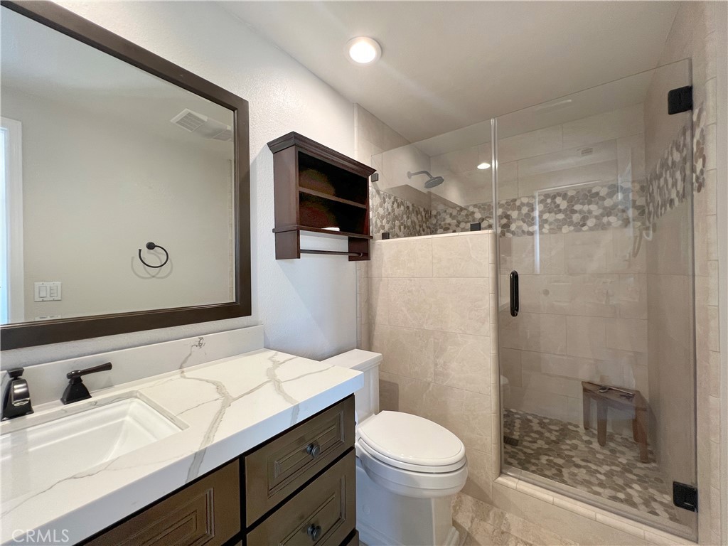 21520 Via La Naranja