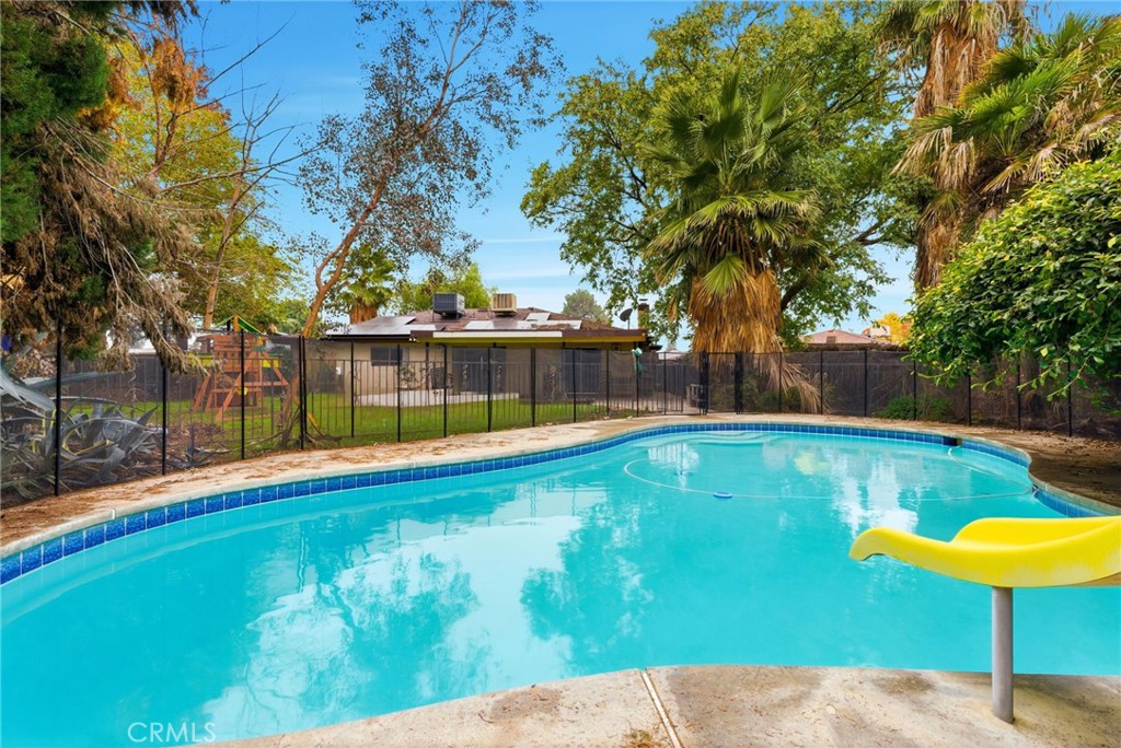 2404 Prestwick Court