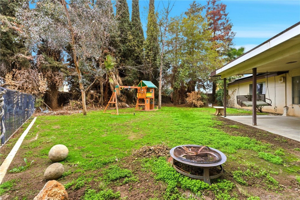 2404 Prestwick Court