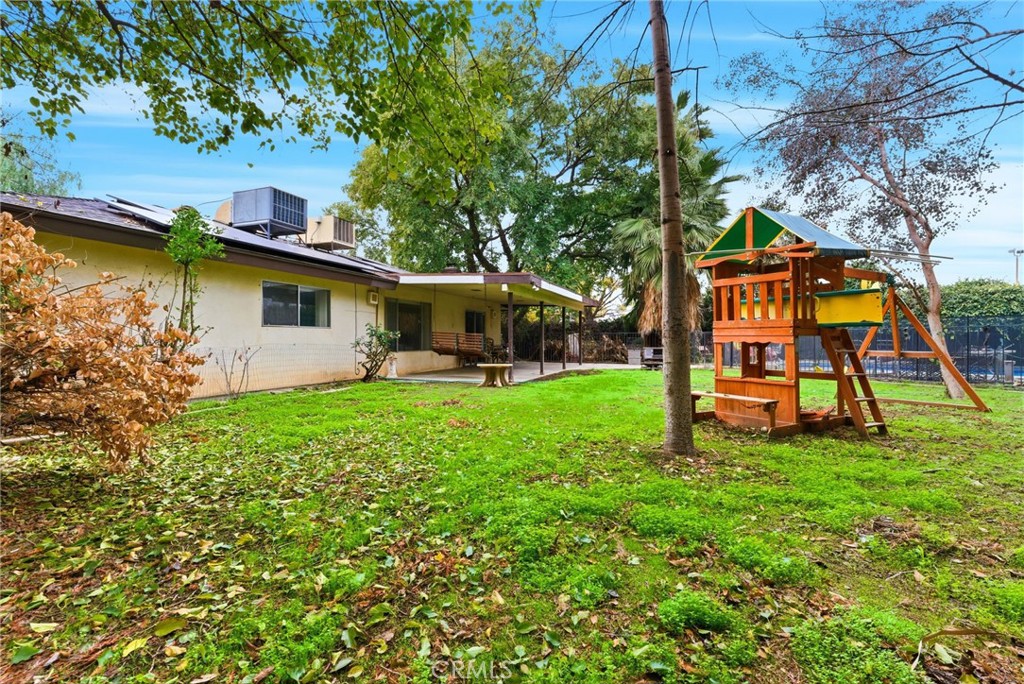 2404 Prestwick Court