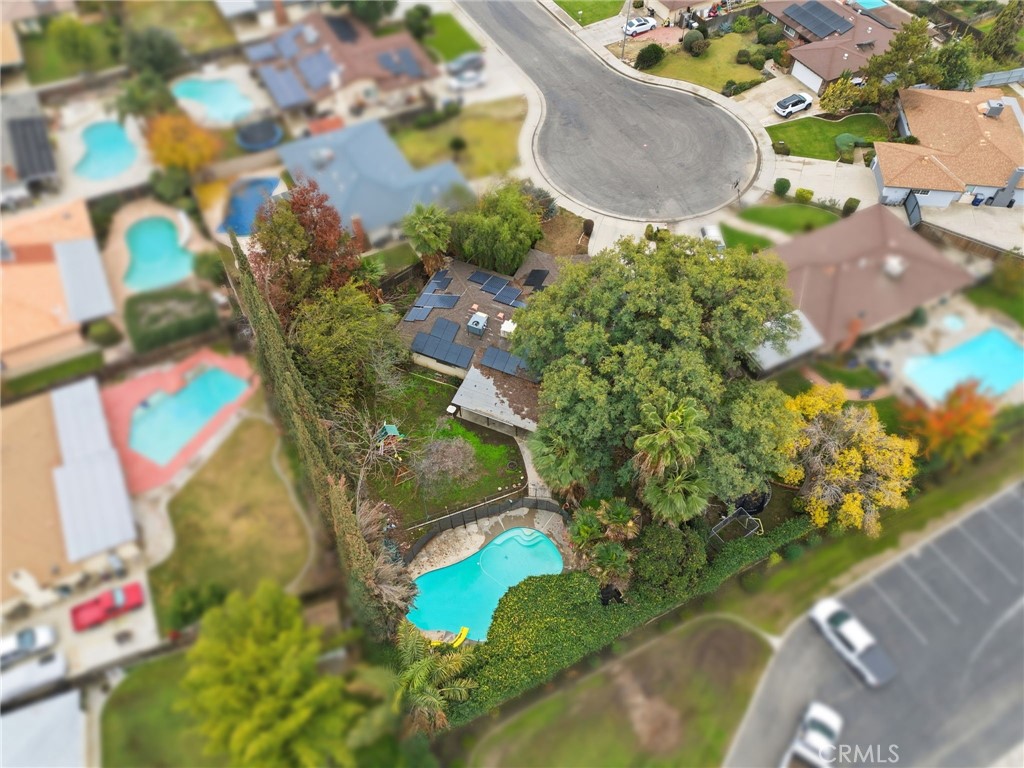 2404 Prestwick Court