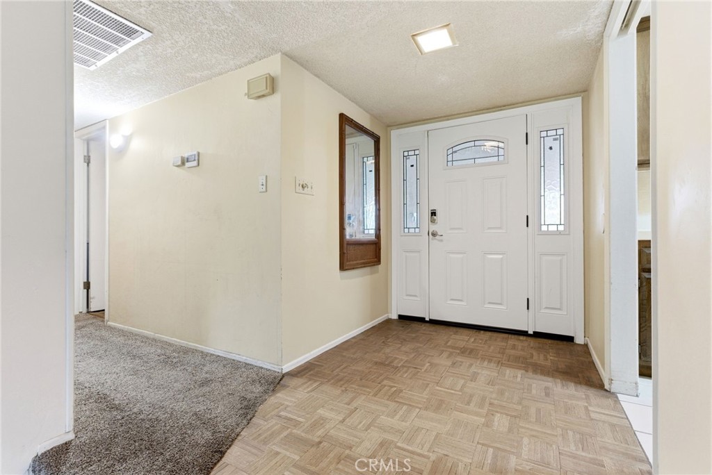 2404 Prestwick Court