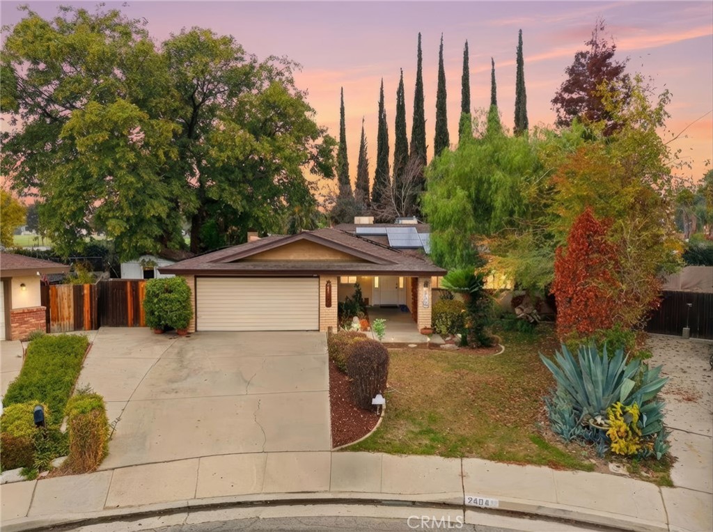 2404 Prestwick Court