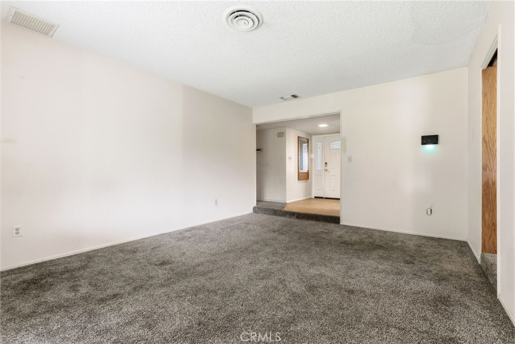 2404 Prestwick Court