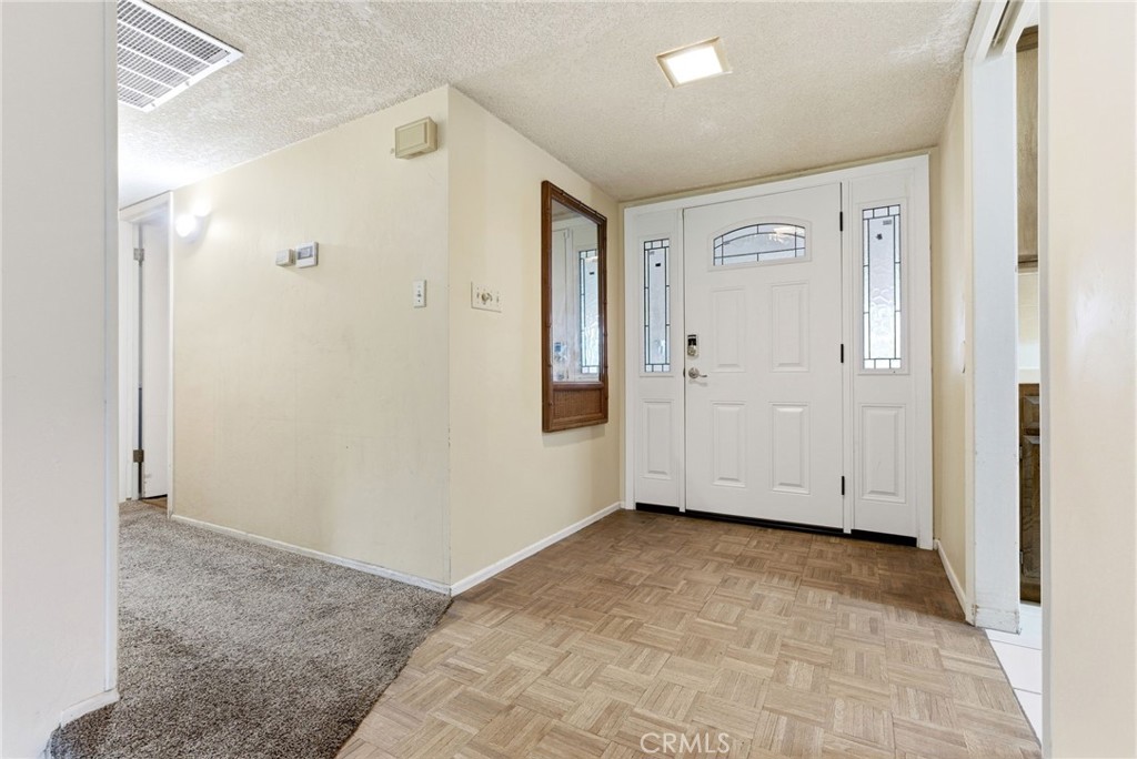 2404 Prestwick Court